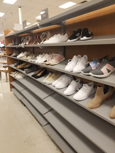 Department Store «T.J. Maxx», reviews and photos, 30955 Orchard Lake Rd, Farmington Hills, MI 48334, USA