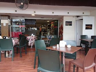 Özakkaya Cafe & Fast Food