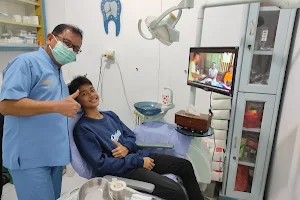 Drg. Firdaus Anas Budjang Sp, Ort (Madina Medical Center) image
