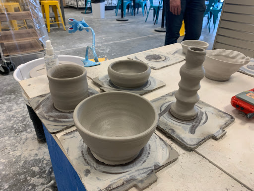 Ceramic manufacturer Roseville