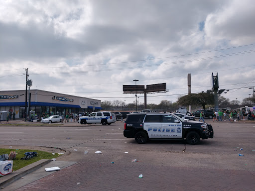 Shopping Mall «Old Town Shopping Center», reviews and photos, 5500 Greenville Ave, Dallas, TX 75206, USA