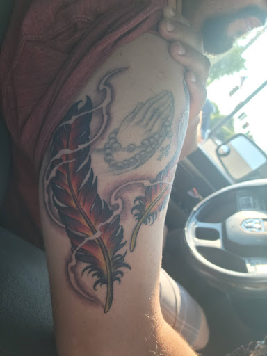 Tattoo Shop «Skin Deep Tattoo Uniondale», reviews and photos, 1202 Hempstead Turnpike, Uniondale, NY 11553, USA