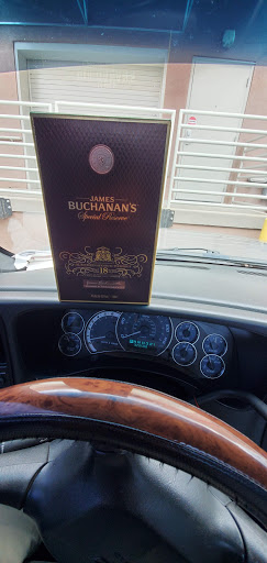 Liquor Store «Mecklenburg County ABC Store #01», reviews and photos, 4706 N Tryon St, Charlotte, NC 28213, USA