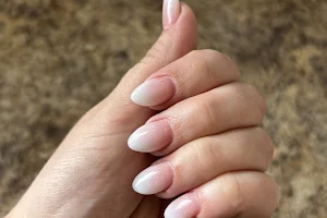 Tracy's Nails image