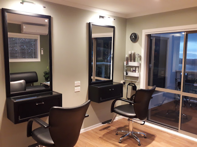 Reviews of HairVue hair salon in Porirua - Beauty salon