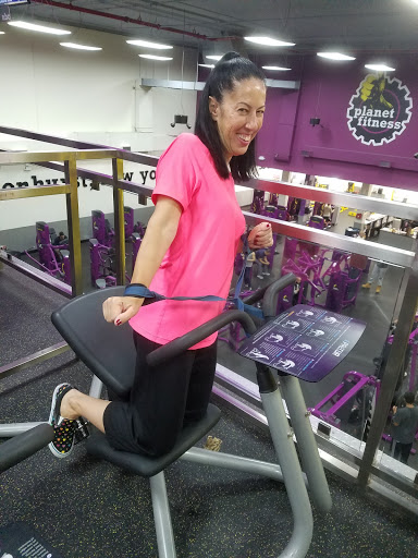 Gym «Planet Fitness», reviews and photos, 2007 86th St, Brooklyn, NY 11214, USA