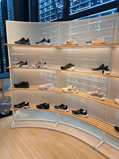 Clothing Store «Nike Lenox», reviews and photos, 3393 Peachtree Rd, Atlanta, GA 30326, USA