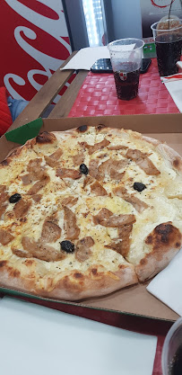 Plats et boissons du Pizzeria Pizza famiglia à Marseille - n°6