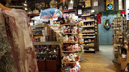 American Restaurant «Cracker Barrel Old Country Store», reviews and photos, 103 Paradise St, Manchester, TN 37355, USA