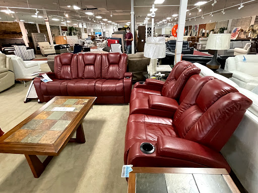 Outlet Store «Rooms To Go Outlet Furniture Store - Clearwater», reviews and photos, 21411 US-19, Clearwater, FL 33759, USA