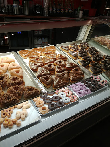 Donut Shop «Mad Brook Donut Co», reviews and photos, 540 E 1700 S, Clearfield, UT 84015, USA