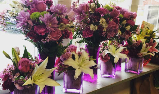 Florist «Yelm Floral- $10.00 (online coupon only)», reviews and photos, 202 W Yelm Ave, Yelm, WA 98597, USA