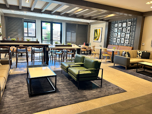 Hampton Inn & Suites Los AngelesSherman Oaks image