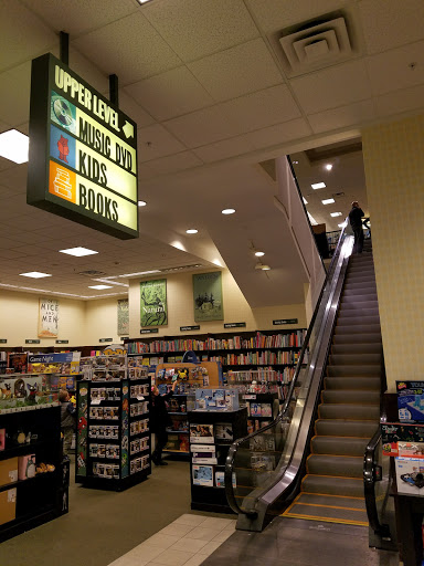 Book Store «Barnes & Noble Booksellers Crocker Park», reviews and photos, 198 Crocker Park Blvd, Westlake, OH 44145, USA