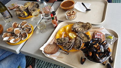 Dégustation Tonneau Huîtres et Moules à Le Vivier-sur-Mer