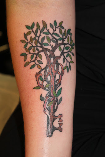 Tattoo Shop «Eye of the Tiger Tattoo», reviews and photos, 1309 20th Ave, San Francisco, CA 94122, USA