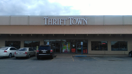 Thrift Store «Thrift Town», reviews and photos, 5700 Manchaca Rd #240, Austin, TX 78745, USA