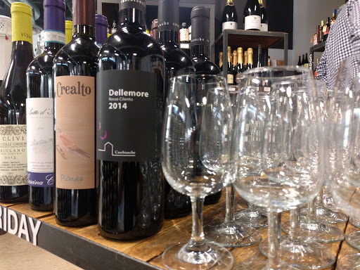 Wine Store «Social Wines - Boston», reviews and photos, 52 W Broadway, Boston, MA 02127, USA