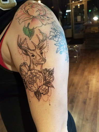 Tattoo Shop «Impulse Ink Tattoo», reviews and photos, 2113 Coulee Rd, Hudson, WI 54016, USA