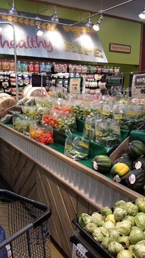 Grocery Store «Fresh Thyme Farmers Market - Omaha», reviews and photos, 14949 Evans Plaza, Omaha, NE 68116, USA