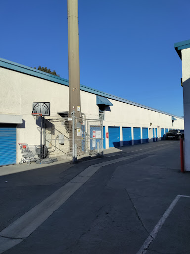 Self-Storage Facility «Ready Storage», reviews and photos, 800 W 15th St, Long Beach, CA 90813, USA