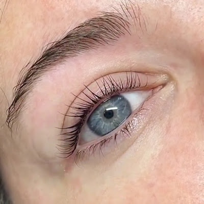 Julie B• Beauty à Vichy