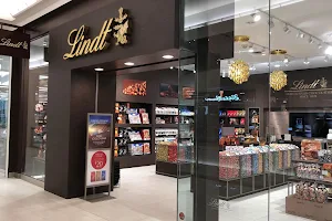 Lindt Chocolate Shop image