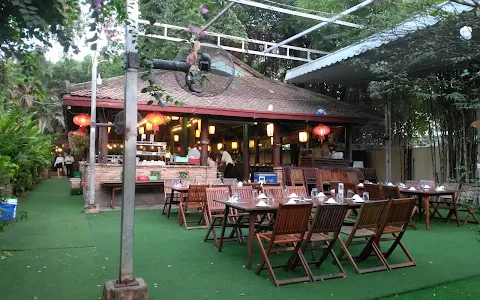 Nhà hàng Bên Sông image