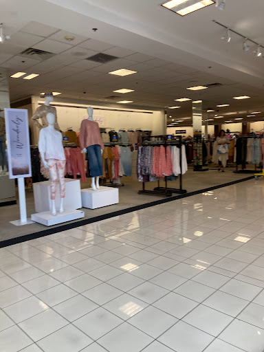 Department Store «Belk», reviews and photos, 1701 McFarland Blvd E, Tuscaloosa, AL 35404, USA