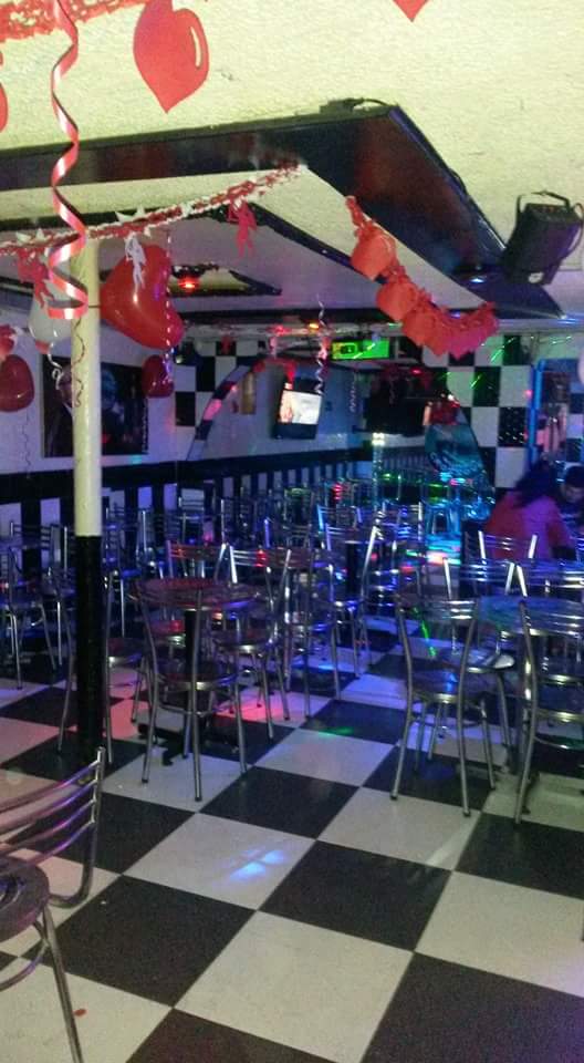 Bar Dejavu Crossover