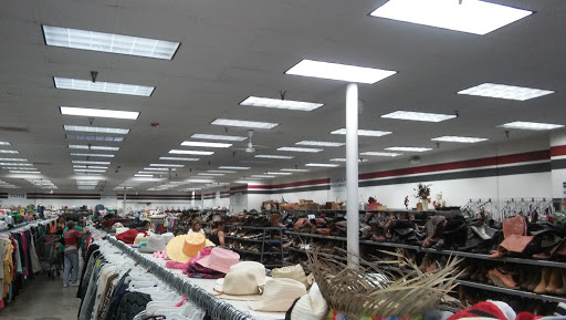 Thrift Store «Valley Thrift Store», reviews and photos, 13630 Victory Blvd, Van Nuys, CA 91401, USA