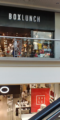 Shopping Mall «Mayfair», reviews and photos, 2500 N Mayfair Rd, Wauwatosa, WI 53226, USA