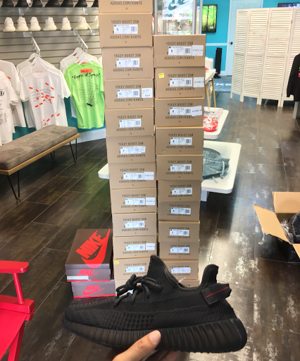 Shoe Store «Sneaker Syndicate», reviews and photos, 213 N Magnolia Ave, Orlando, FL 32801, USA