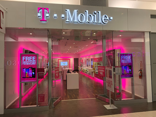 T-Mobile, 1245 Worcester St, Natick, MA 01760, USA, 
