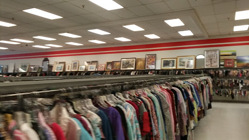 Thrift Store «Plaza Thrift Store», reviews and photos, 135 S Central Expy, McKinney, TX 75070, USA