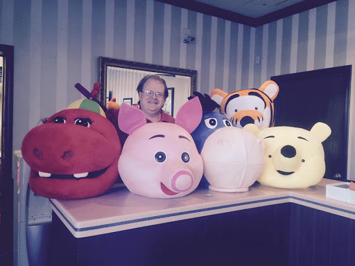 Dry Cleaner «HandCraft Dry Cleaners», reviews and photos, 5705 Patterson Ave, Richmond, VA 23226, USA