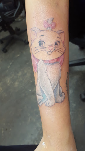 Tattoo Shop «Clandestine Rabbit Tattoo Studio», reviews and photos, 18424 Ventura Blvd, Tarzana, CA 91356, USA