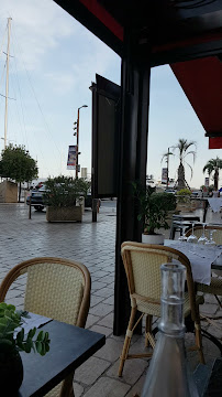 Atmosphère du Restaurant Au Mal Assis à Cannes - n°19
