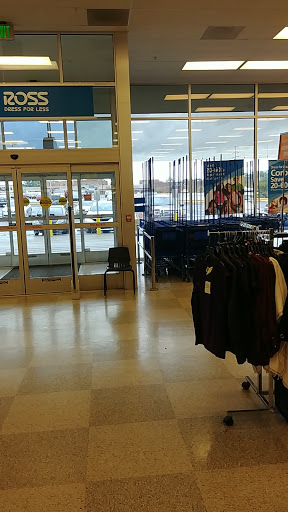 Clothing Store «Ross Dress for Less», reviews and photos, 14659 Cumberland Gap Pkwy, Corbin, KY 40701, USA