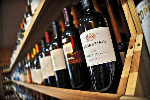 Restaurant «Celina Wine Store», reviews and photos, 716 W Logan St, Celina, OH 45822, USA