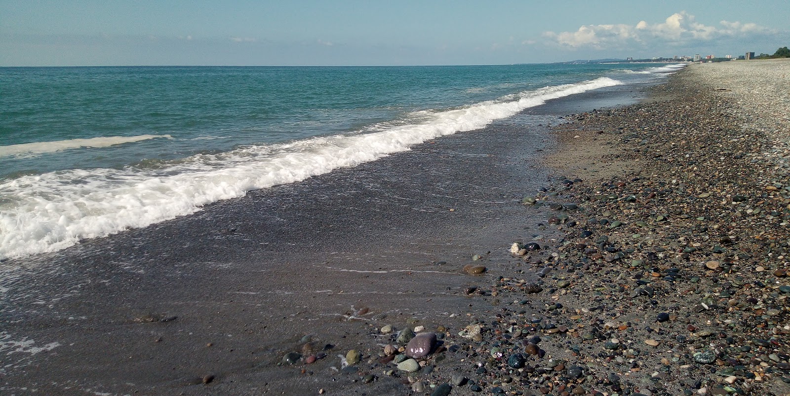 Foto di Bobokvati beach con parzialmente pulito livello di pulizia