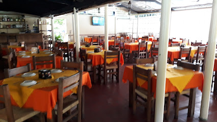 Restaurante Arco Iris - Uruapan - Pátzcuaro Km. 5, Toreo El Bajo, 60220 Uruapan, Mich., Mexico