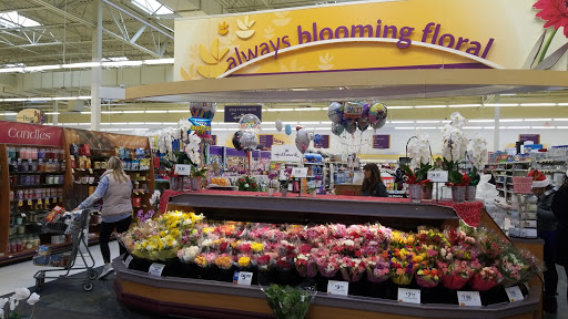 Grocery Store «Stop & Shop», reviews and photos, 575 Greenwich Ave, Warwick, RI 02886, USA