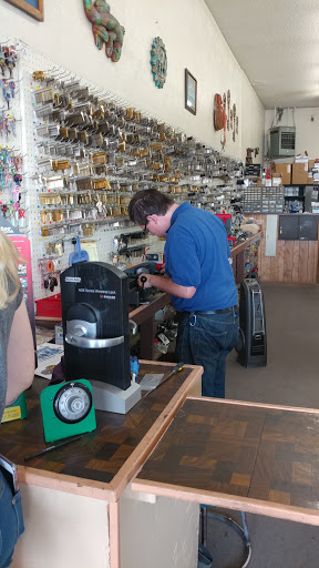 Locksmith «C & S Locksmiths», reviews and photos, 950 W Prince Rd, Tucson, AZ 85705, USA