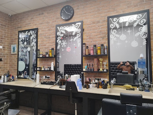  alt='As a foreigner from Alaska I had walked past the barbershop numerous times and each time the chairs were filled, customers'