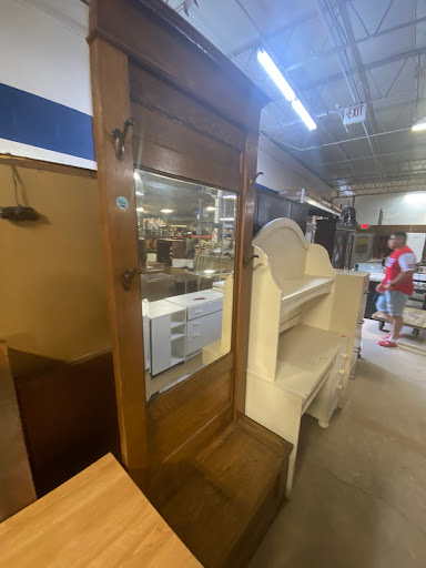 Building Materials Store «Habitat for Humanity ReStore Lake County», reviews and photos
