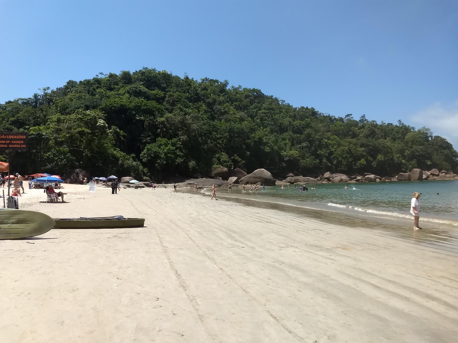 Photo de Praia Domingas Dias avec moyenne baie