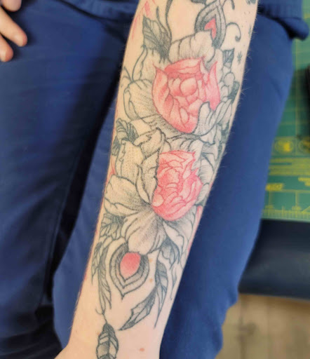 Explore half sleeve tattoo ideas for women, creative tattoo ideas in Ocala, available at SKIN STICKERS