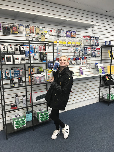 Computer Store «Digitcom Computer & Cell Phone Repair», reviews and photos, 1151 Deer Park Ave, North Babylon, NY 11703, USA