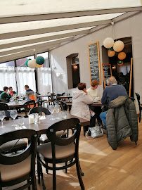 Atmosphère du Restaurant français Le Café de Jeanne à Saint-Valery-sur-Somme - n°16